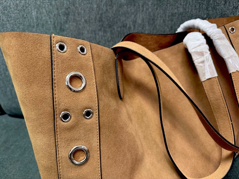 Va1e*ntin0 shopping bag